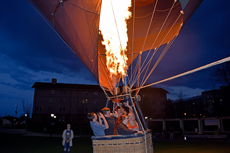 Balloon glow and tethered rides at Marietta College, Ohio