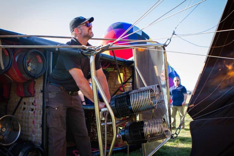 From Ground to Sky: How_Ground_Crews_Prepare_Hot_Air_Balloons_for_Flight_Rohr_Balloons
