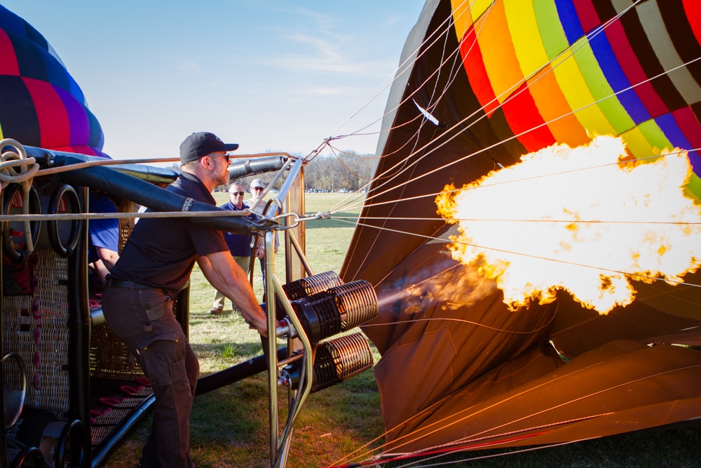 parts of a hot air balloon-Rohr Balloons inflating with a burner